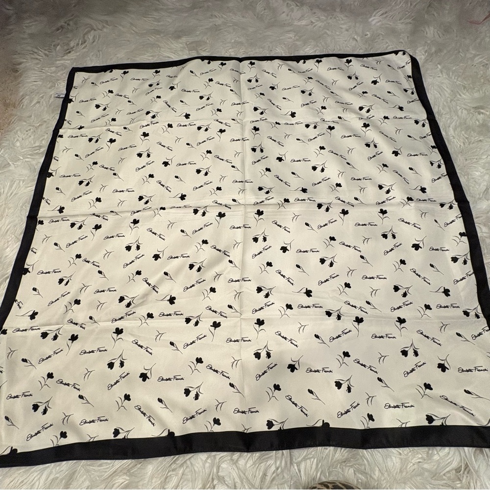 Elisabetta Franchi floral print elegant silky scarf square 35x35 in‼️LAST ONE